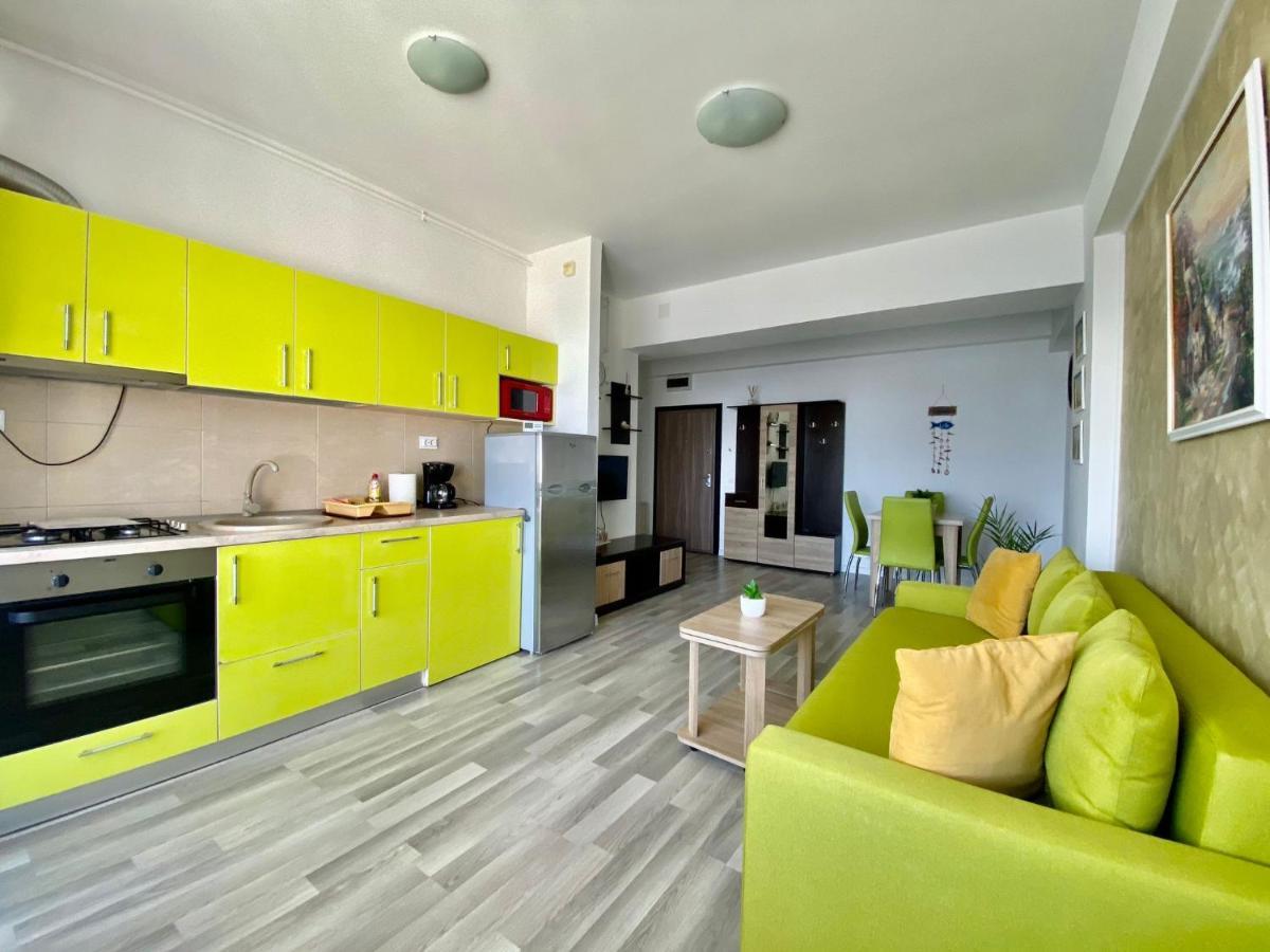 Apartament Summerland Mamaia Nord Buitenkant foto