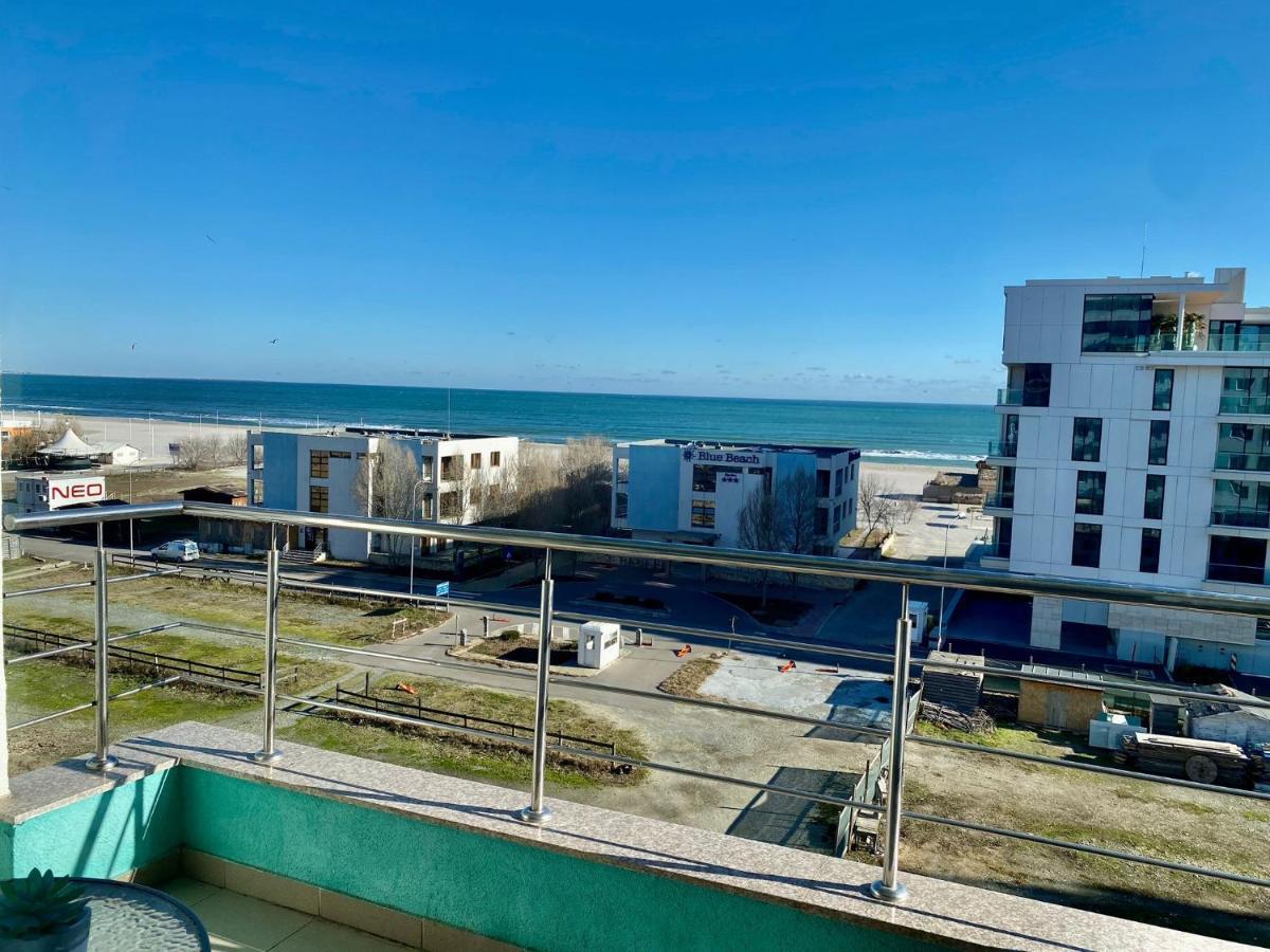 Apartament Summerland Mamaia Nord Buitenkant foto