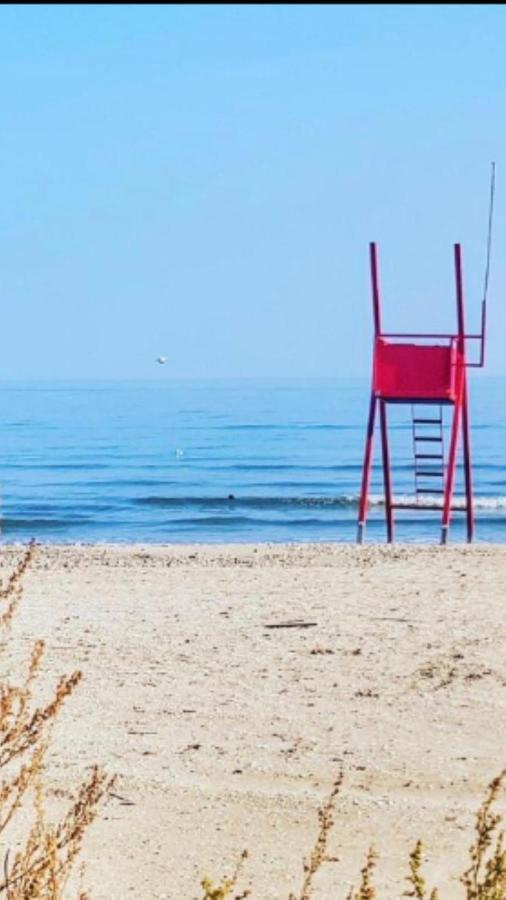 Apartament Summerland Mamaia Nord Buitenkant foto
