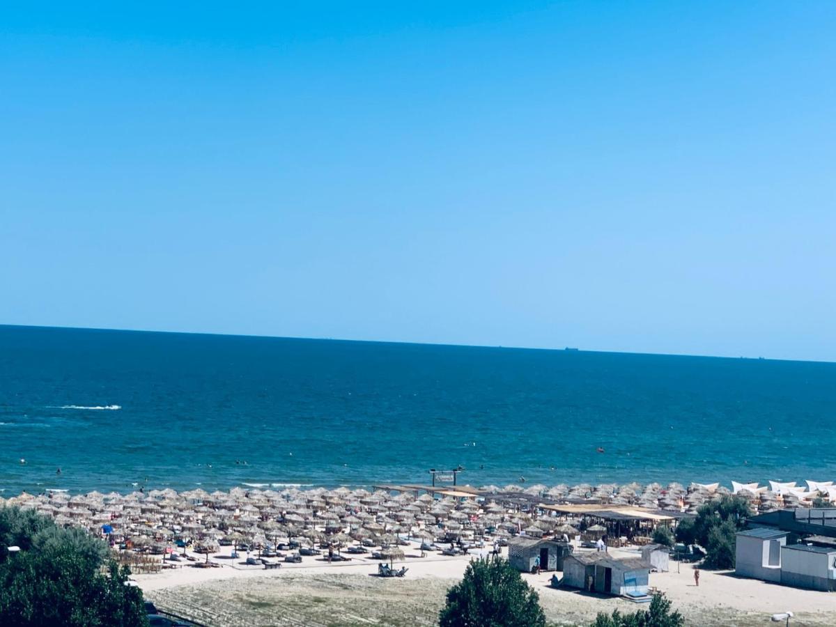 Apartament Summerland Mamaia Nord Buitenkant foto