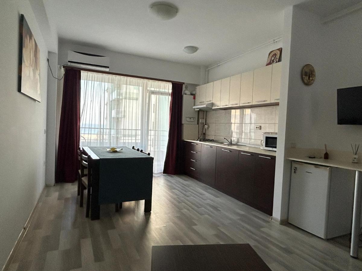 Apartament Summerland Mamaia Nord Buitenkant foto