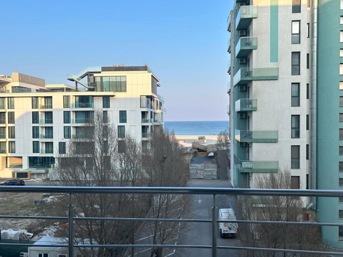 Apartament Summerland Mamaia Nord Buitenkant foto