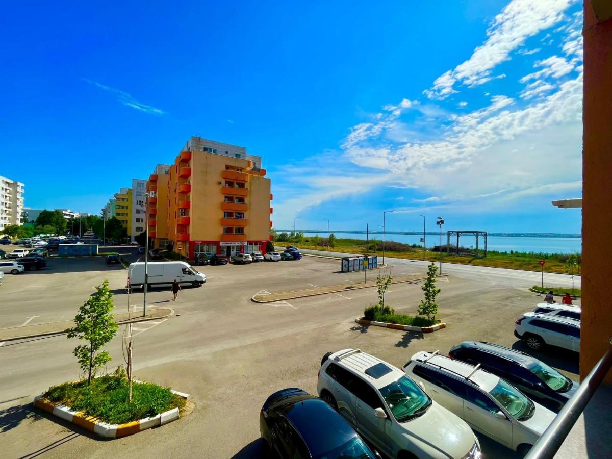 Apartament Summerland Mamaia Nord Buitenkant foto